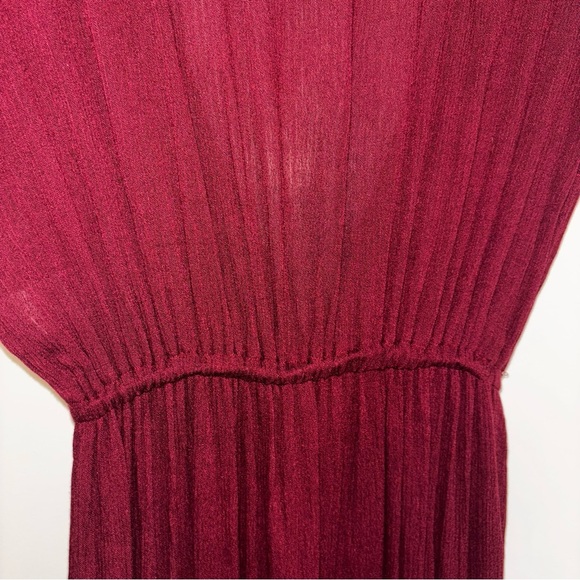 Fashion Nova Red Pleated V-Neck Maxi Dress Size Small - Picture 8 of 11
